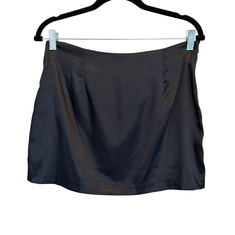 Daily Drills Mini Skirt M Black Clean Girl Minimalist Chic Coquette Sporty NWT